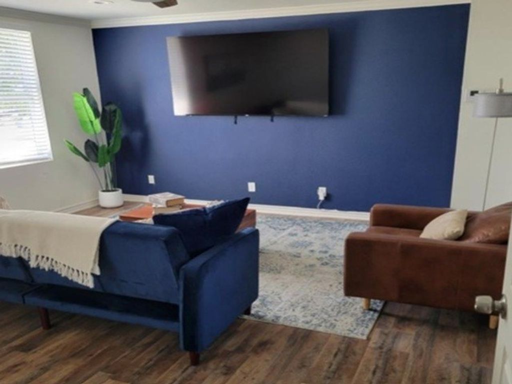 2840 Travis Avenue, Fort Worth, TX 76110 — photo 2