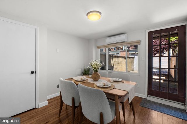 909 S STREEPER ST, Baltimore, MD 21224