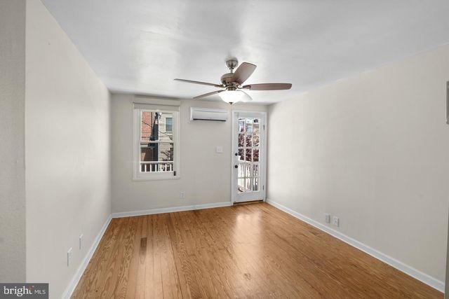 909 S STREEPER ST, Baltimore, MD 21224