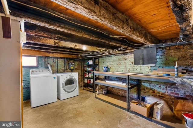 909 S STREEPER ST, Baltimore, MD 21224