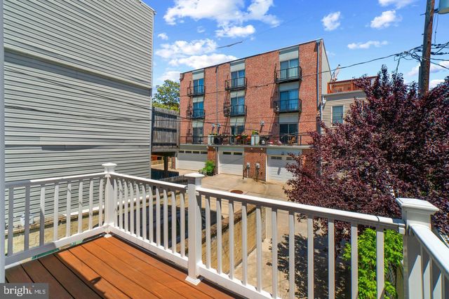 909 S STREEPER ST, Baltimore, MD 21224