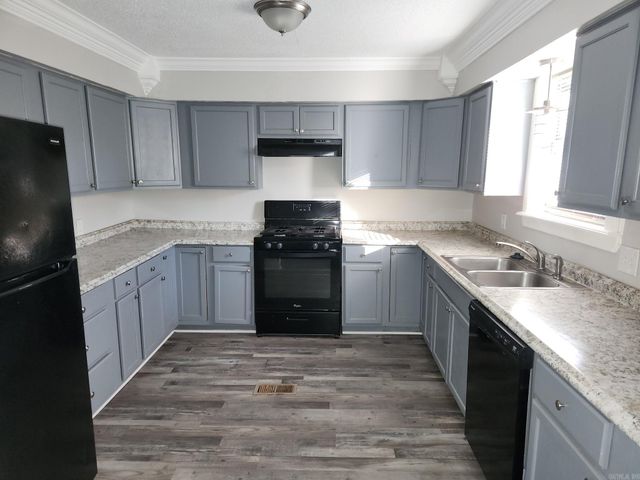 9105 W 36th Street, Little Rock, AR 72204