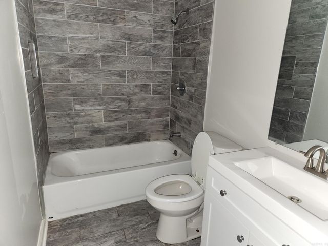 9105 W 36th Street, Little Rock, AR 72204