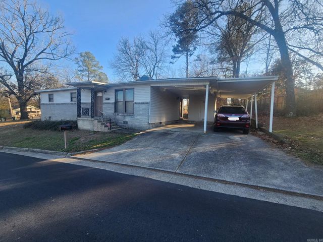 9105 W 36th Street, Little Rock, AR 72204