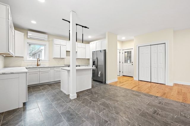 10 Beale Street, Worcester, MA 01606