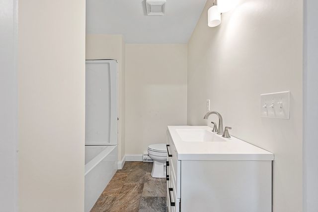 10 Beale Street, Worcester, MA 01606