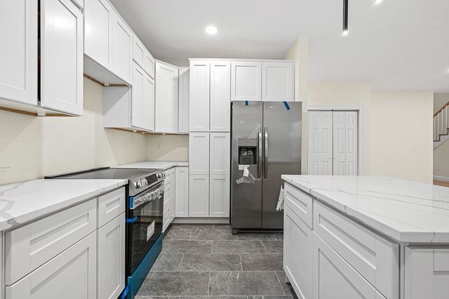 10 Beale Street, Worcester, MA 01606