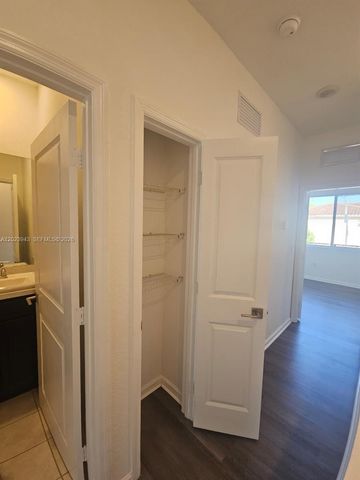 2944 NW 180th St 2944, Miami Gardens, FL 33056