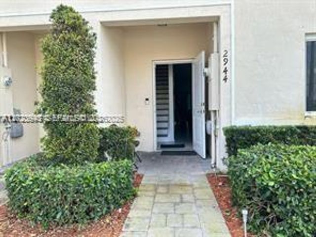 2944 NW 180th St 2944, Miami Gardens, FL 33056