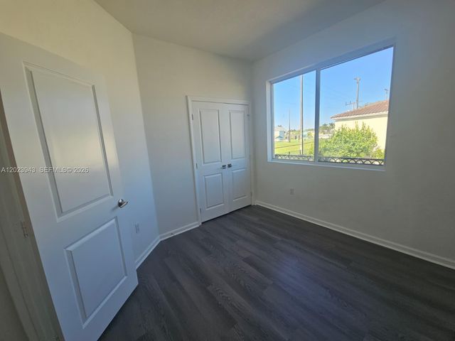2944 NW 180th St 2944, Miami Gardens, FL 33056