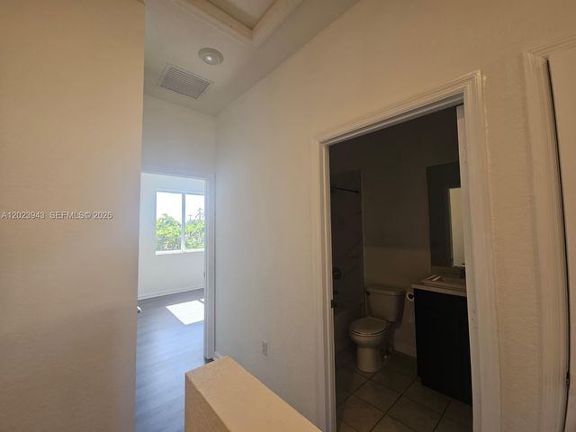 2944 NW 180th St 2944, Miami Gardens, FL 33056