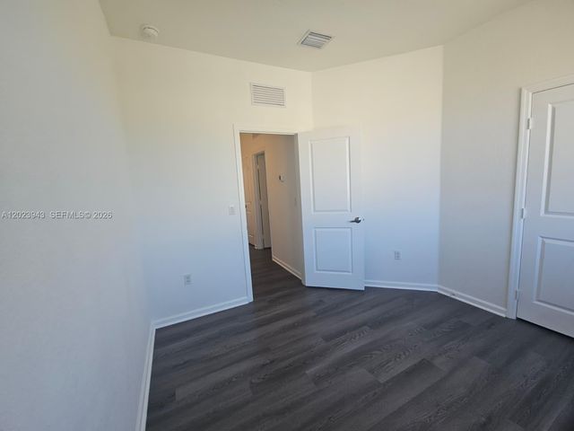 2944 NW 180th St 2944, Miami Gardens, FL 33056