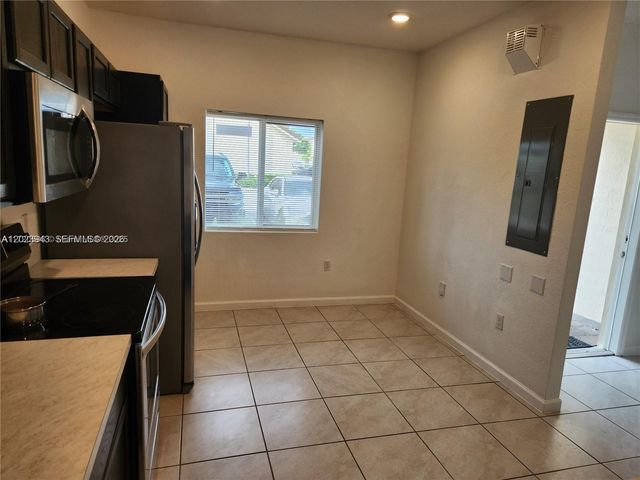 2944 NW 180th St 2944, Miami Gardens, FL 33056