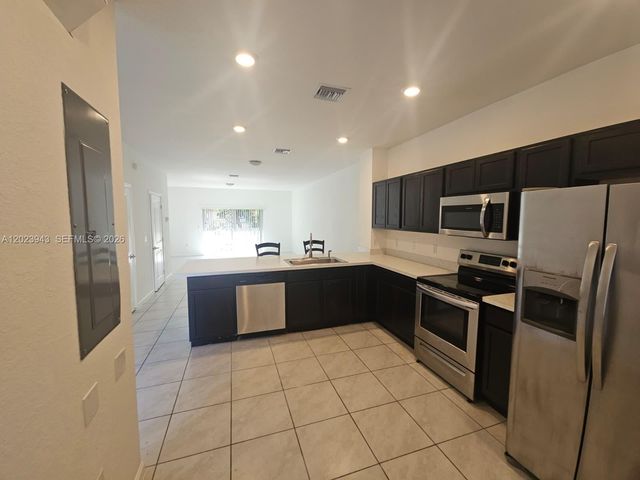 2944 NW 180th St 2944, Miami Gardens, FL 33056