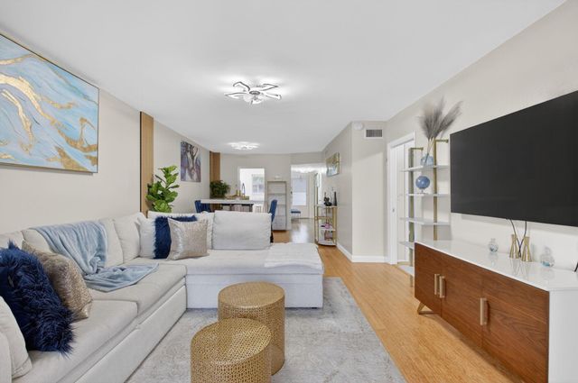 2340 SW 22 Avenue 312, Delray Beach, FL 33445