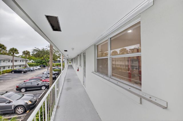 2340 SW 22 Avenue 312, Delray Beach, FL 33445