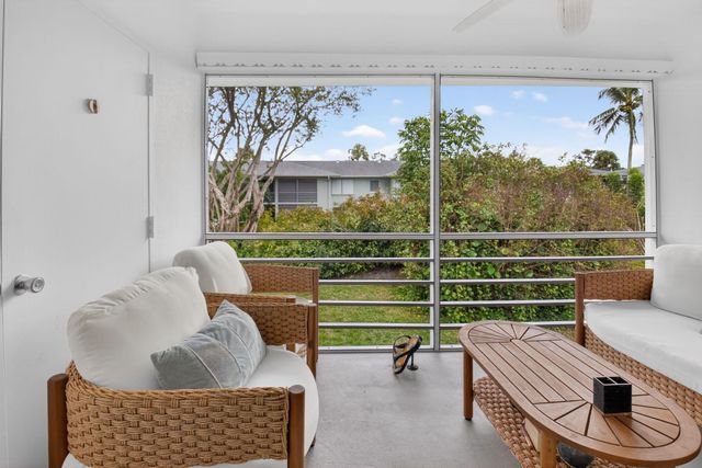 2340 SW 22 Avenue 312, Delray Beach, FL 33445