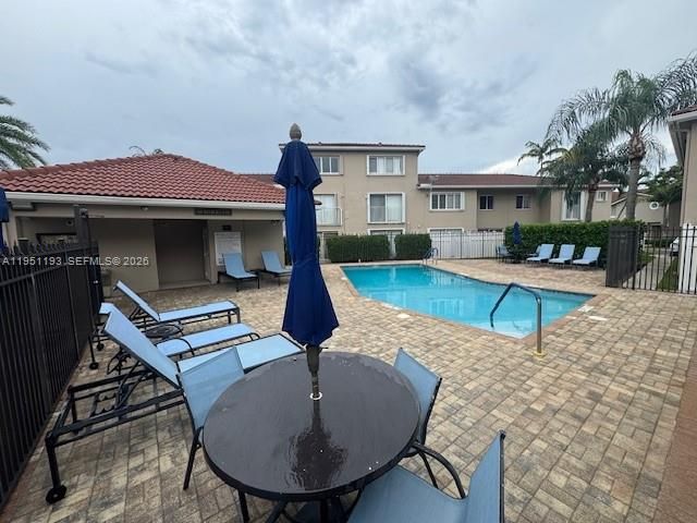 210 Riviera Cir 210, Weston, FL 33326