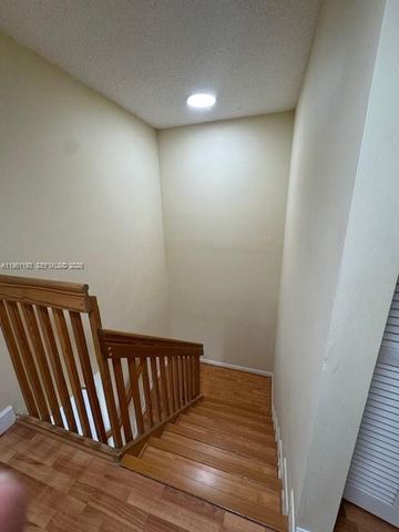 210 Riviera Cir 210, Weston, FL 33326