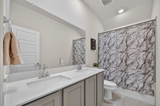 10121 High Grade Drive, Aubrey, TX 76227