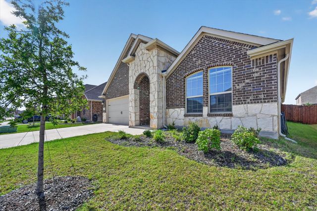 10121 High Grade Drive, Aubrey, TX 76227
