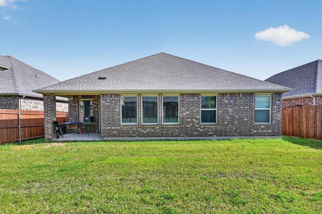 10121 High Grade Drive, Aubrey, TX 76227
