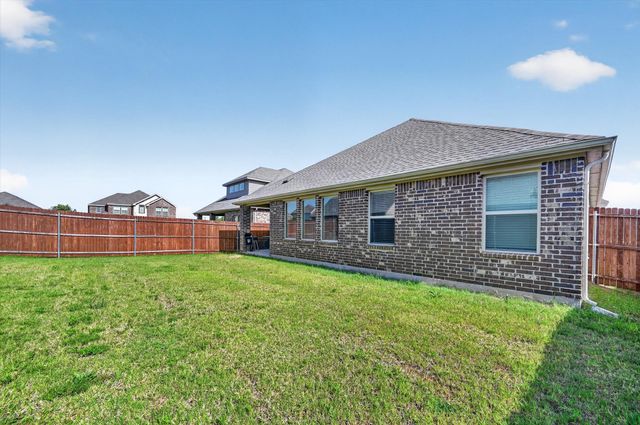 10121 High Grade Drive, Aubrey, TX 76227