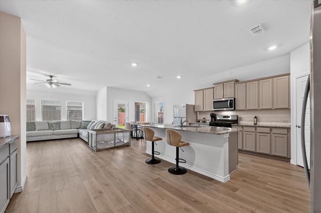 10121 High Grade Drive, Aubrey, TX 76227
