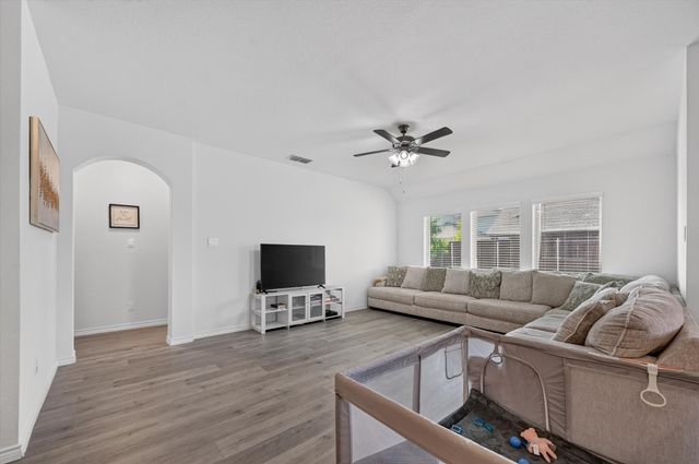 10121 High Grade Drive, Aubrey, TX 76227