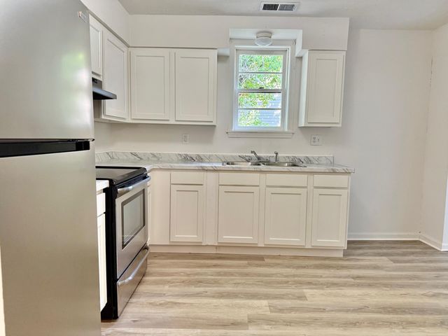 923 Whitney Avenue, Lexington, KY 40508