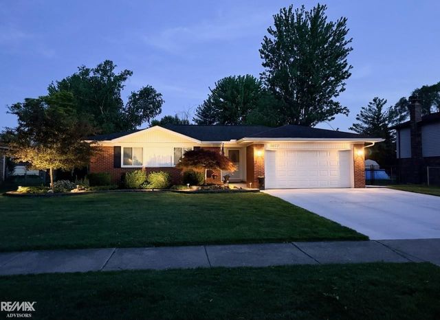 19314 Cooper Street, Clinton Township, MI 48038