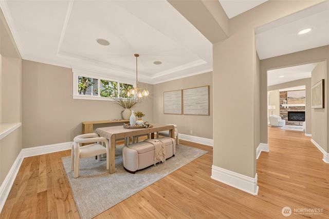 1760 30th Avenue NE, Issaquah, WA 98029