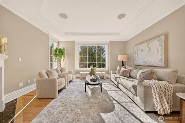 1760 30th Avenue NE, Issaquah, WA 98029
