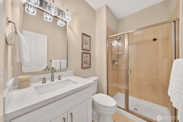 1760 30th Avenue NE, Issaquah, WA 98029