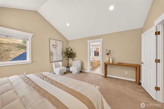 1760 30th Avenue NE, Issaquah, WA 98029