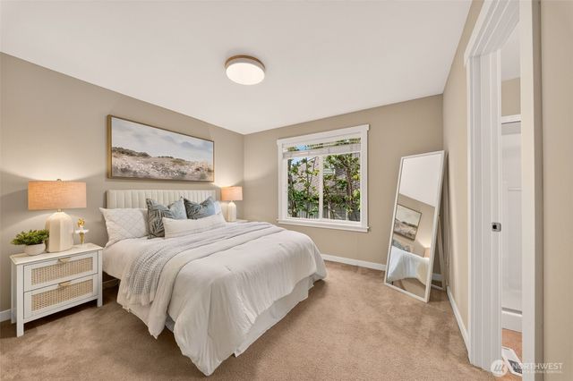 1760 30th Avenue NE, Issaquah, WA 98029