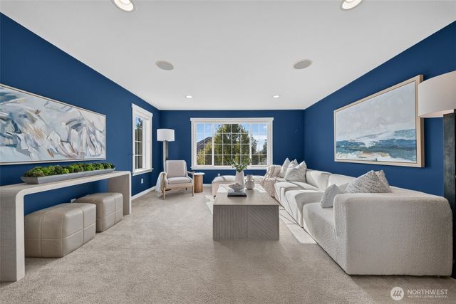 1760 30th Avenue NE, Issaquah, WA 98029