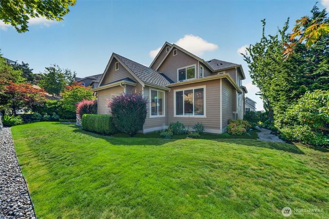 1760 30th Avenue NE, Issaquah, WA 98029