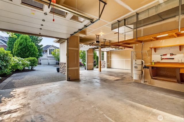 1760 30th Avenue NE, Issaquah, WA 98029