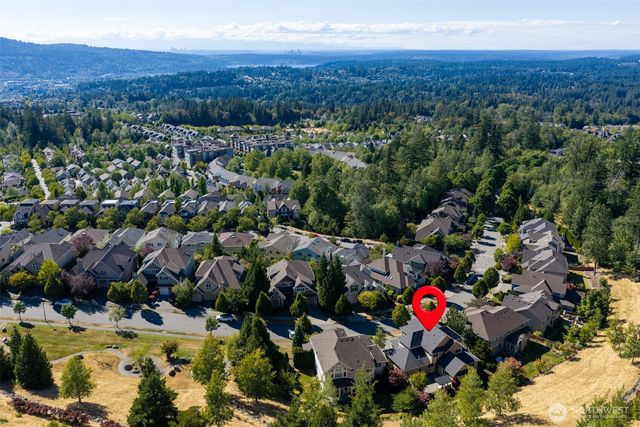 1760 30th Avenue NE, Issaquah, WA 98029