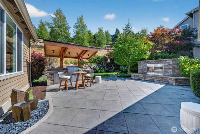 1760 30th Avenue NE, Issaquah, WA 98029