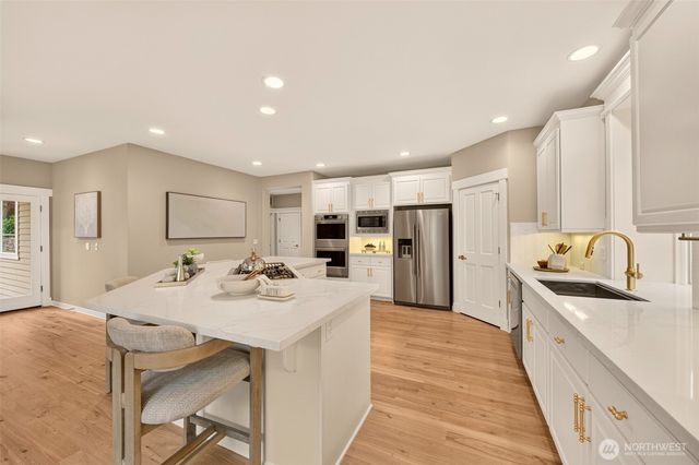 1760 30th Avenue NE, Issaquah, WA 98029