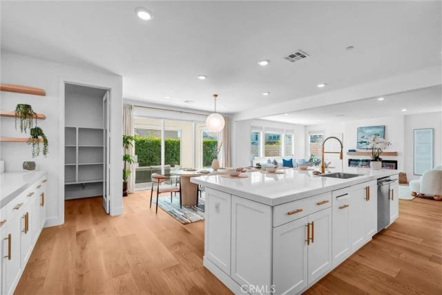 9602 Daybreak Drive, Huntington Beach, CA 92646