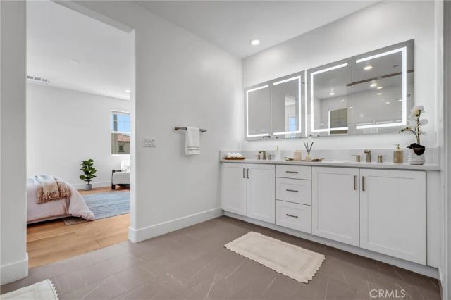 9602 Daybreak Drive, Huntington Beach, CA 92646