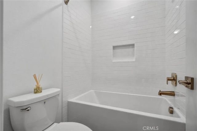 9602 Daybreak Drive, Huntington Beach, CA 92646
