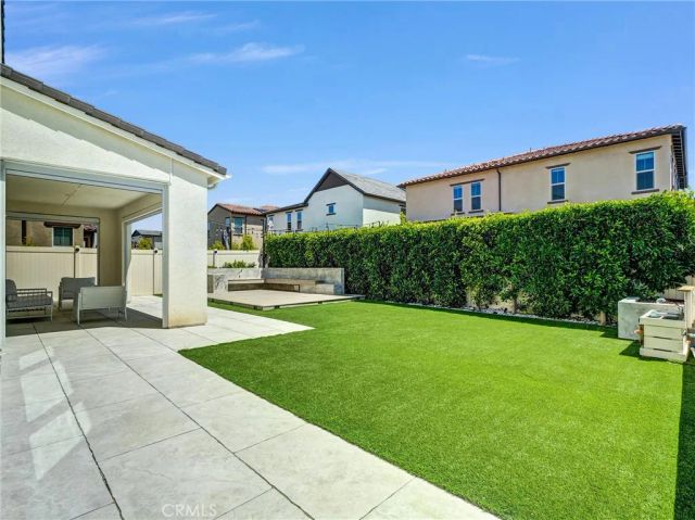 9602 Daybreak Drive, Huntington Beach, CA 92646