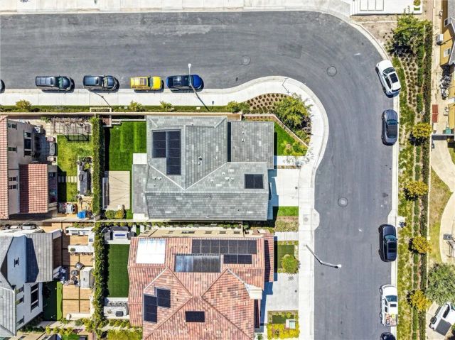 9602 Daybreak Drive, Huntington Beach, CA 92646