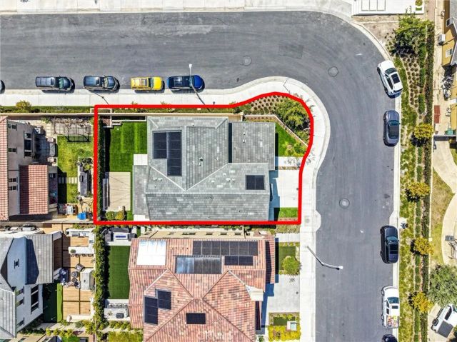 9602 Daybreak Drive, Huntington Beach, CA 92646