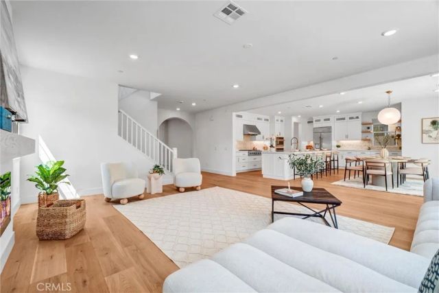 9602 Daybreak Drive, Huntington Beach, CA 92646