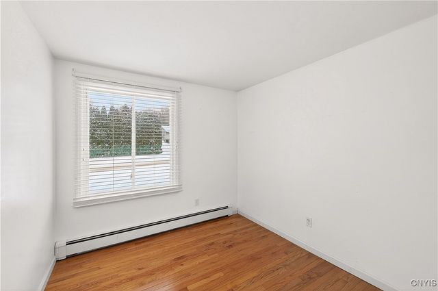 31 Meadowbrook Drive, New Hartford, NY 13413